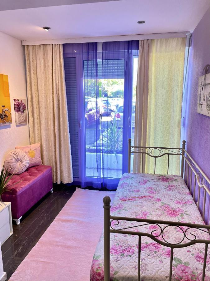 Dorotea Butterfly Apartment บุดวา ภายนอก รูปภาพ