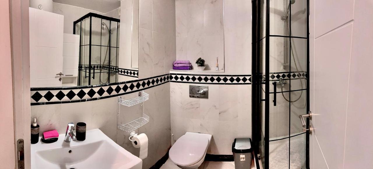 Dorotea Butterfly Apartment บุดวา ภายนอก รูปภาพ