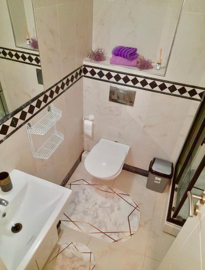 Dorotea Butterfly Apartment บุดวา ภายนอก รูปภาพ
