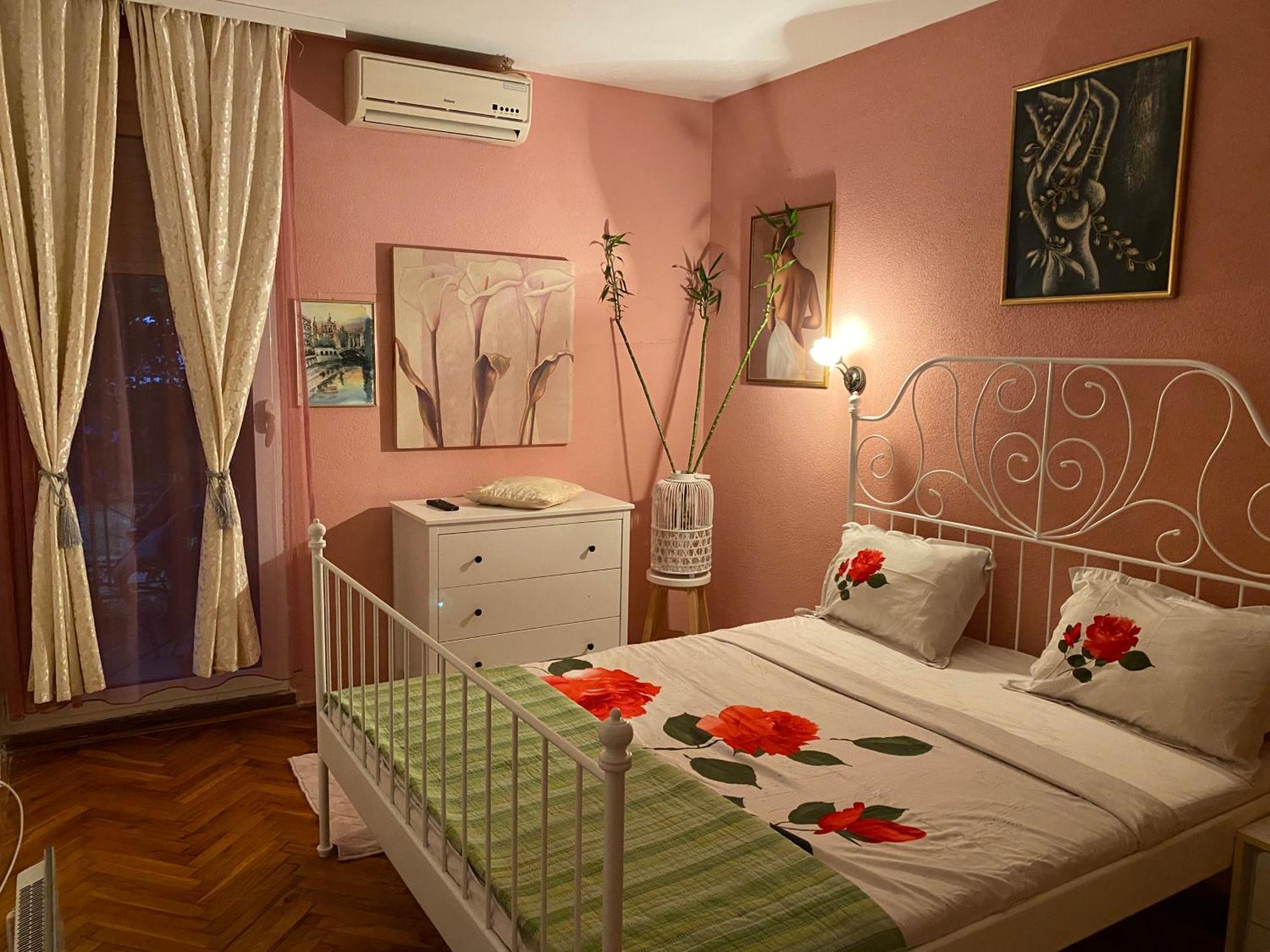 Dorotea Butterfly Apartment บุดวา ภายนอก รูปภาพ