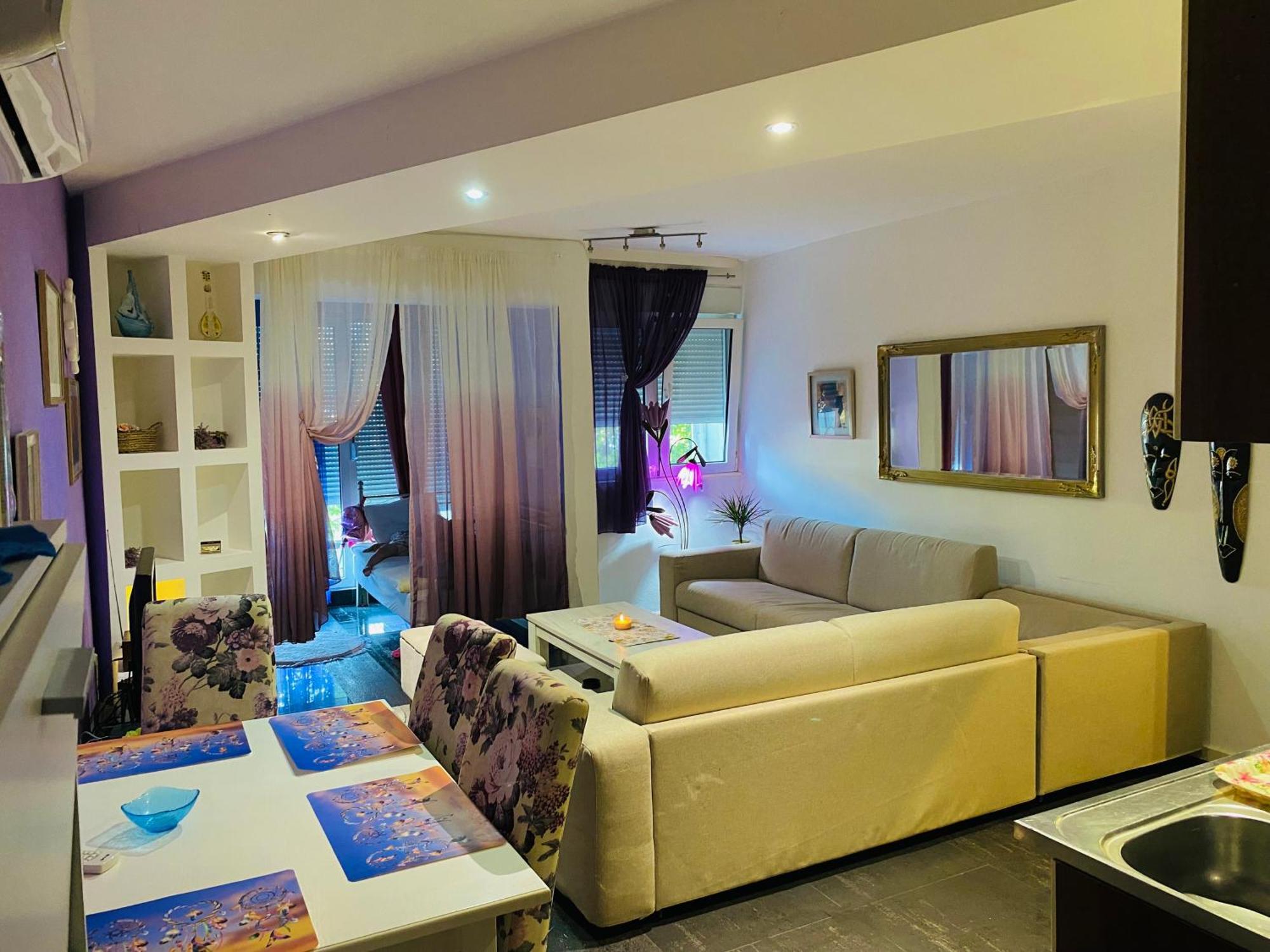 Dorotea Butterfly Apartment บุดวา ภายนอก รูปภาพ