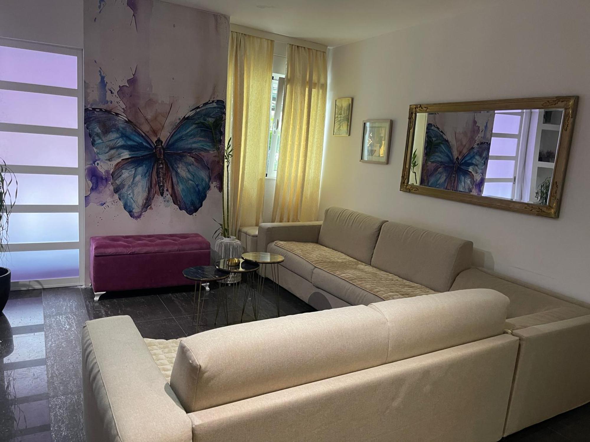 Dorotea Butterfly Apartment บุดวา ภายนอก รูปภาพ