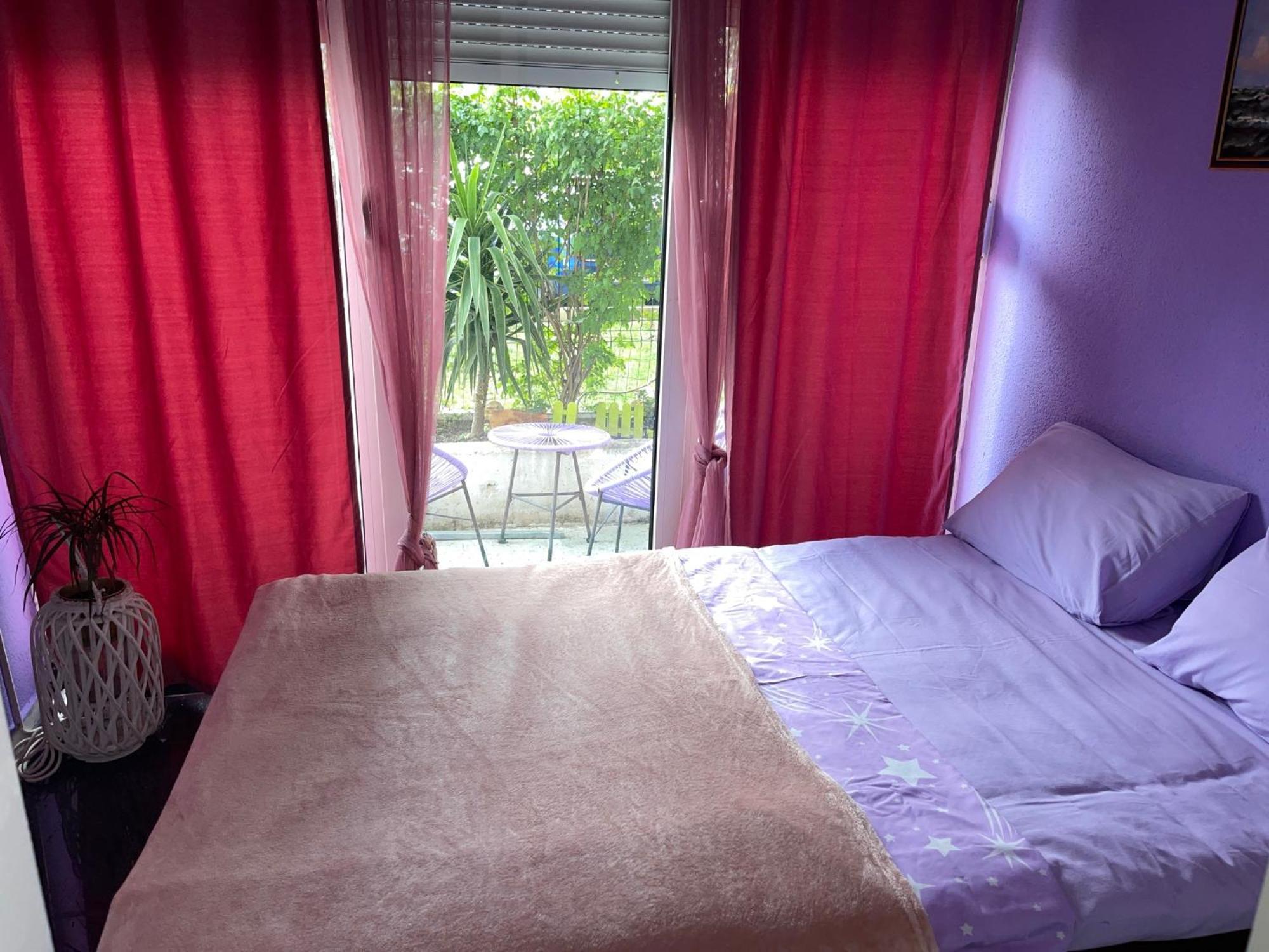 Dorotea Butterfly Apartment บุดวา ภายนอก รูปภาพ